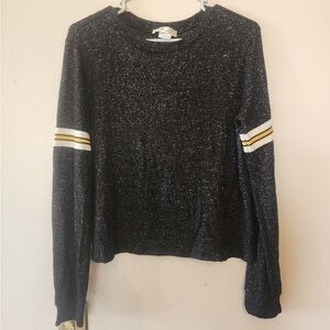 Womens crop top long sleeve shirt Size small
